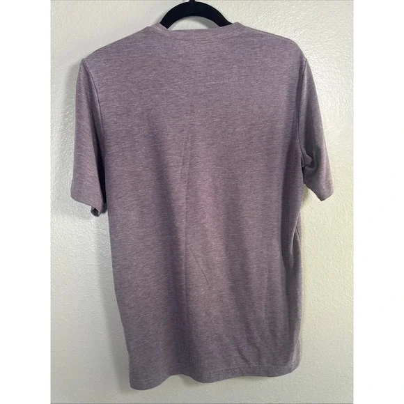 Travis Mathew Men's V-Neck T-shirt Small Heathered Mauve/Maroon Golf Lightweight - Picture 6 of 6